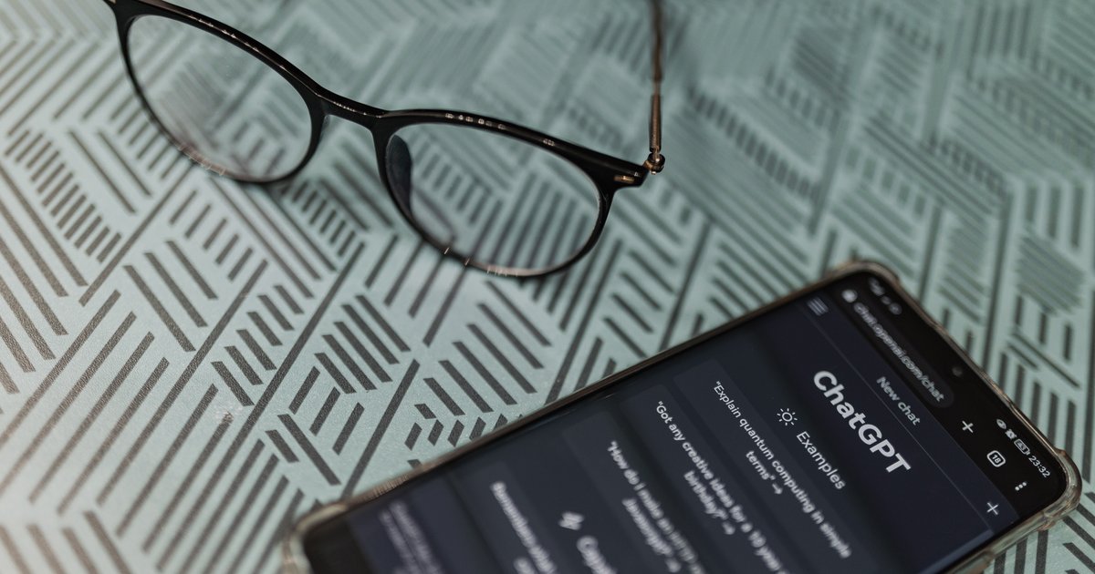 Doximity and OpenEvidence sue each other in spat over medical AI trade secrets — Healthexec.com