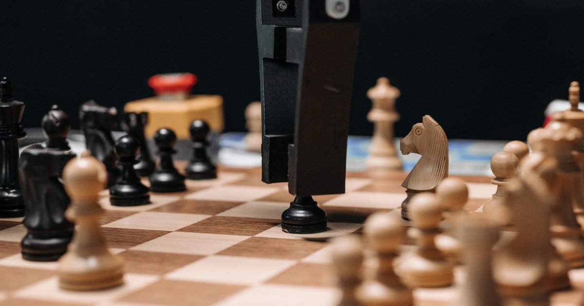 In 3-game healthcare series, underdog large-language models sweep specialized AI powerhouses
