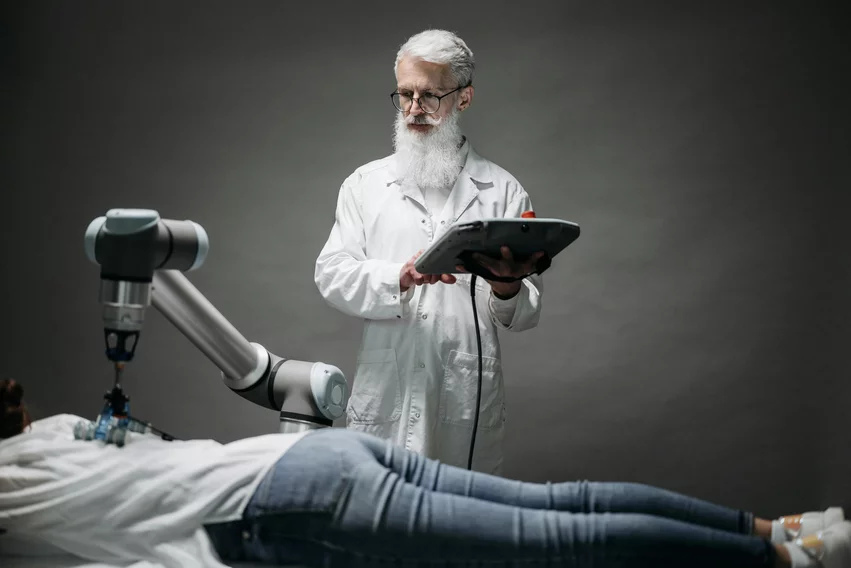 artificial intelligence robot doctor AI