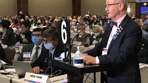 Frank Dowling, MD, a member of the New York Medical Association delegation, addresses the AMA House of Delegates, explaining the need for new disinformation policy. #AMA #AMAmtg #AMA175